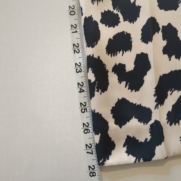 H&M Women's Leopard Print White And Black Pants Size 4 - Picture 8 of 8